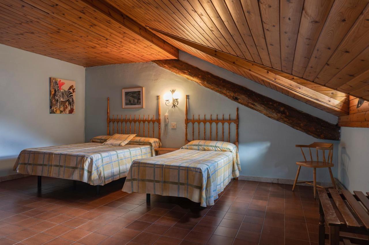 Ribera de Cardós Hotel Cardos מראה חיצוני תמונה