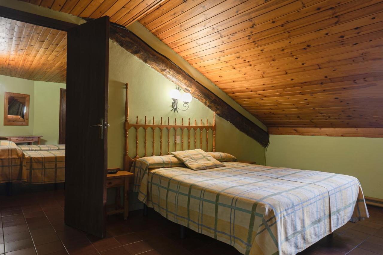 Ribera de Cardós Hotel Cardos מראה חיצוני תמונה